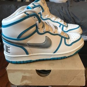 *NEW* Nike High Tops